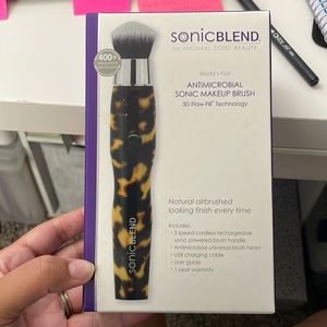 Sonic blend by Michael Todd Beauty anti microbial sonic makeup brush